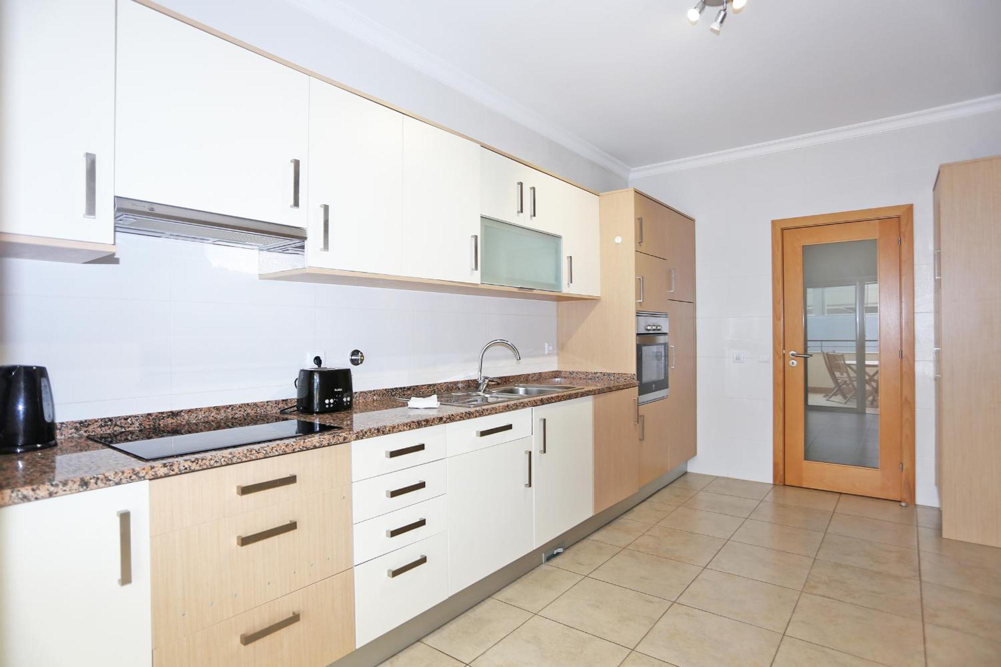 A04 - Large Modern 1 Bed Apartment With Pool ลากอส ภายนอก รูปภาพ